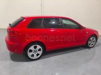 Usado Audi A3 Attraction 105 CV (77 kW) 2006 Rojo Berlina