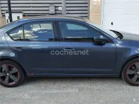 Usado Skoda Octavia Elegance 105 CV (77 kW) 2015 Gris / plata Familiar