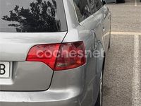 Usado Audi A4 140 CV (102 kW) 2005 Gris / plata Familiar
