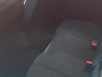 Nuevo Peugeot 2008 Allure 102 CV (75 kW) 2025 Gris artense SUV