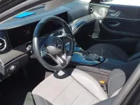 Usado Mercedes E220 194 CV (142 kW) 2022 Gris / plata Familiar