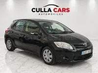 Używany Toyota Auris 90 KM (66 kW) 2010 Czarny Hatchback