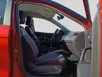 Usado Seat Arona Style 95 CV (69 kW) 2018 Rojo SUV