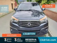 Usado SsangYong Rodius 155 CV (114 kW) 2015 Gris Monovolumen