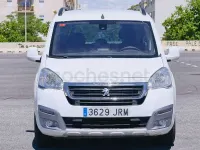 Usado Peugeot Partner Tepee Active 100 CV (73 kW) 2016 Blanco Monovolumen