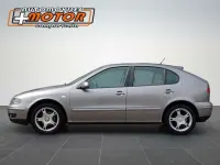 Usado Seat Leon 90 CV (66 kW) 2003 Gris Utilitario