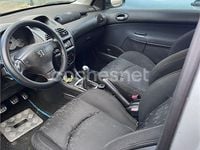 Usado Peugeot 206 75 CV (55 kW) 2003 Gris / plata Berlina