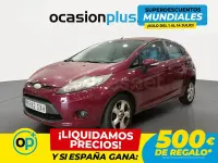 Usado Ford Fiesta Trend 68 CV (50 kW) 2010 Burdeos Utilitario