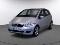 Usado Mercedes A180 Avantgarde 109 CV (80 kW) 2007 Plata Utilitario