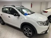 Usado Dacia Sandero Comfort 101 CV (74 kW) 2021 Blanco Berlina