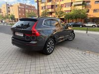 Używany Volvo XC60 Core 197 KM (144 kW) 2021 Czarny SUV