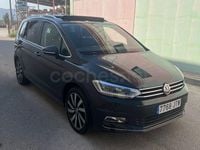 Usado VW Touran Advance 150 CV (110 kW) 2016 Granate Monovolumen
