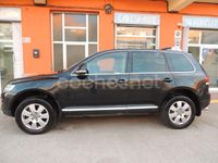 Usado VW Touareg 240 CV (176 kW) 2008 Negro SUV