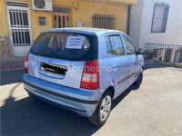 Usado Kia Picanto LX 61 CV (44 kW) 2005 Gris / plata Utilitario