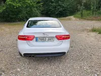 Usado Jaguar XE 180 CV (132 kW) 2016 Blanco Berlina