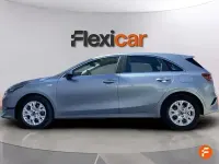 Usado Kia Ceed 136 CV (100 kW) 2023 Gris Utilitario