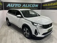 Usado Peugeot 5008 Allure 130 CV (95 kW) 2021 Blanco SUV