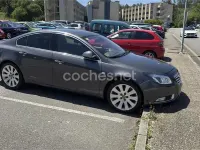 Usado Opel Insignia Cosmo 140 CV (102 kW) 2009 Gris / plata Berlina