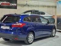 Usado Ford Focus Titanium 115 CV (84 kW) 2014 Azul Familiar