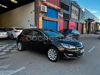 Usado Opel Astra Excellence 130 CV (95 kW) 2013 Marrón Berlina