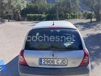 Begagnad Renault Clio II 65 HK (47 kW) 2003 Grön Sedan