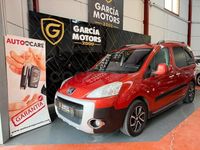 Usado Peugeot Partner Tepee Outdoor 112 CV (82 kW) 2011 Granate Monovolumen