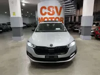 Usado Skoda Octavia Style 204 CV (150 kW) 2022 Gris / plata Berlina