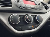 Usado Kia Picanto 69 CV (50 kW) 2015 Negro Utilitario