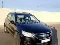 Usado VW Touran 140 CV (102 kW) 2010 Negro Monovolumen