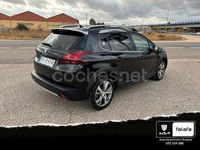 Usado Peugeot 2008 Allure 130 CV (95 kW) 2018 Negro SUV