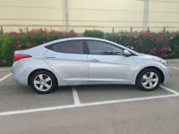 Usado Hyundai Elantra Comfort 132 CV (97 kW) 2011 Azul Berlina