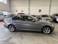 Usado BMW 318 143 CV (105 kW) 2011 Gris Berlina
