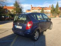Usado Mercedes A180 109 CV (80 kW) 2011 Azul Monovolumen