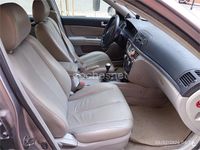 Usado Hyundai Sonata Style 161 CV (118 kW) 2008 Gris / plata Berlina