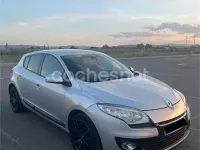 Usado Renault Mégane III Business 90 CV (66 kW) 2013 Gris / plata Berlina
