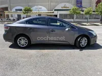 Käytetty Toyota Avensis Advance 126 HP (92 kW) 2010 Harmaa Sedan