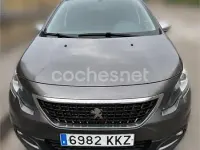 Usado Peugeot 2008 Style 82 CV (60 kW) 2018 Gris / plata SUV