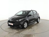 Käytetty Toyota Yaris Hybrid Active 116 HP (85 kW) 2021 Musta Sedan