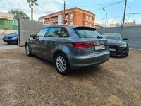 Usado Audi A3 Attraction 110 CV (80 kW) 2015 Gris Utilitario