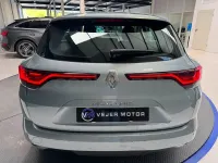 Usado Renault Mégane GrandTour Intens 115 CV (84 kW) 2021 Gris / plata Familiar