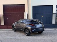 Usado Toyota C-HR Advance 122 CV (89 kW) 2019 Gris / plata SUV