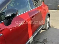 Usado Renault Captur Zen 160 CV (117 kW) 2021 Rojo SUV