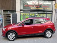 Usado Seat Arona Ecomotive 95 CV (69 kW) 2018 Granate SUV