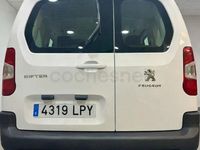 Usado Peugeot Rifter Active 100 CV (73 kW) 2021 Blanco Monovolumen