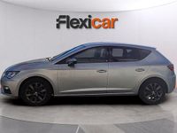 Usado Seat Leon ST Style 131 CV (96 kW) 2020 Gris Familiar