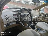 Usado Ssangyong (KGM) Rodius Limited 165 CV (121 kW) 2011 Gris / plata Monovolumen