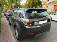 Usado Land Rover Discovery Sport HSE Luxury 180 CV (132 kW) 2018 Gris / plata SUV