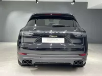 Usado Porsche Cayenne E-Hybrid 462 CV (339 kW) 2021 Negro SUV