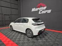 Usado Peugeot 208 Allure 100 CV (73 kW) 2025 Blanco Utilitario