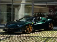 Usado Ferrari 296 830 CV (610 kW) 2025 Verde metalizado Descapotable